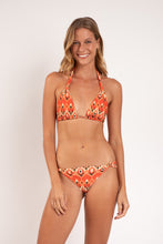 Load image into Gallery viewer, Model Front: Rio De Sol Set Set Maracai Mel