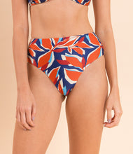 Load image into Gallery viewer, Image 09: Rio De Sol Bottom Bottom Leaves Hotpants