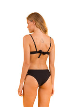 Load image into Gallery viewer, Model Back: Rio De Sol Set Set Bora-Black Bra-Trio Madrid-Trio