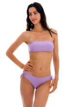 Load image into Gallery viewer, Model Front: Rio De Sol Bottom Bottom Uv-Harmonia Madrid
