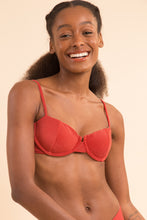 Load image into Gallery viewer, Image 09: Rio De Sol Set Set Malibu-Chili Balconet Essential-Comfy