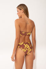Load image into Gallery viewer, Model Back: Wednesday In Hawaii By Rio De Sol Top Top Pua-Coco-Lilikoi Lani