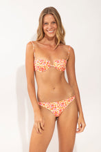 Load image into Gallery viewer, Model Front: Rio De Sol Top Top Ditsy-Butter Juliette
