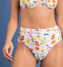 Load image into Gallery viewer, Image 10: Rio De Sol Bottom Bottom Countryside Hotpants
