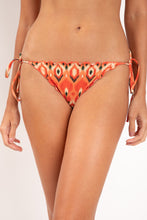 Load image into Gallery viewer, Gallery: Rio De Sol Bottom Bottom Maracai Frufru
