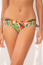 Load image into Gallery viewer, Bottom Tropical Madrid
