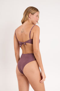 Model Back: Rio De Sol Bottom Bottom Malibu-Ebano Highwaist-Spin-Iris