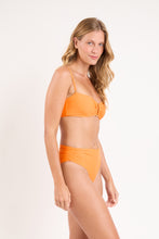 Load image into Gallery viewer, Image 04: Rio De Sol Top Top Bio-Laranjada Sara
