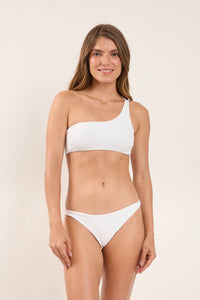 Model Front: Rio De Sol Top Top Sand-White Kora
